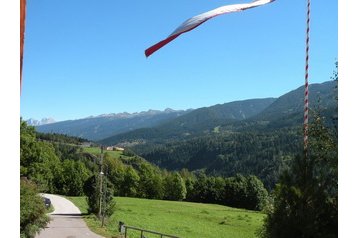 Itálie Penzión Castello di Fiemme, Exteriér